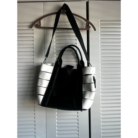 Urban Expressions Shiloh Tote Vegan Leather White and Black Women - Picture 12 of 12